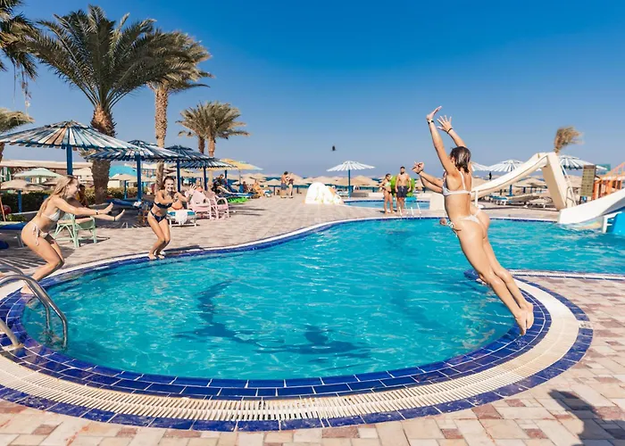 Empire Aqua Park - Couples And Families 3*